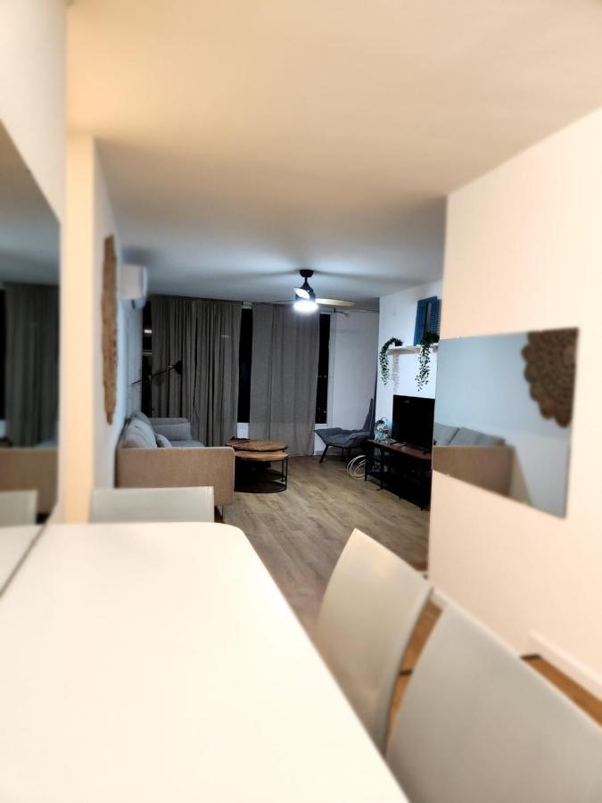 לוויס פלייס Levis Place 51 Apartment *